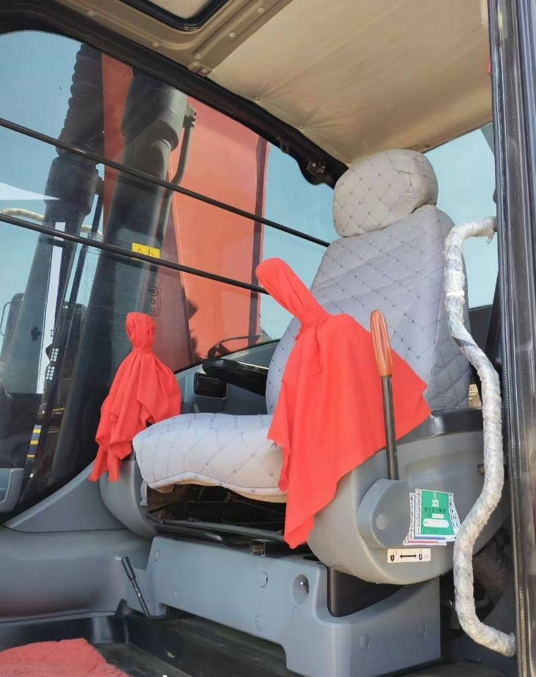 Hitachi ZX 240 - מחפר סורק: תמונה 5 Hitachi ZX 240 - מחפר סורק: תמונה 5