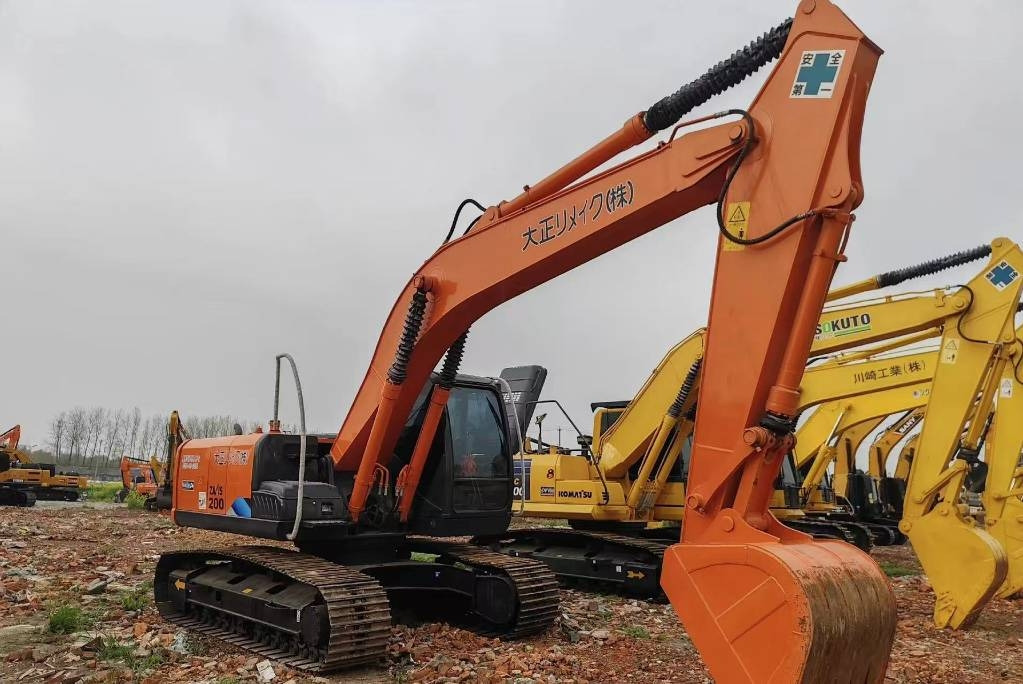 Hitachi Zaxis 200 LC - מחפר סורק: תמונה 1 Hitachi Zaxis 200 LC - מחפר סורק: תמונה 1