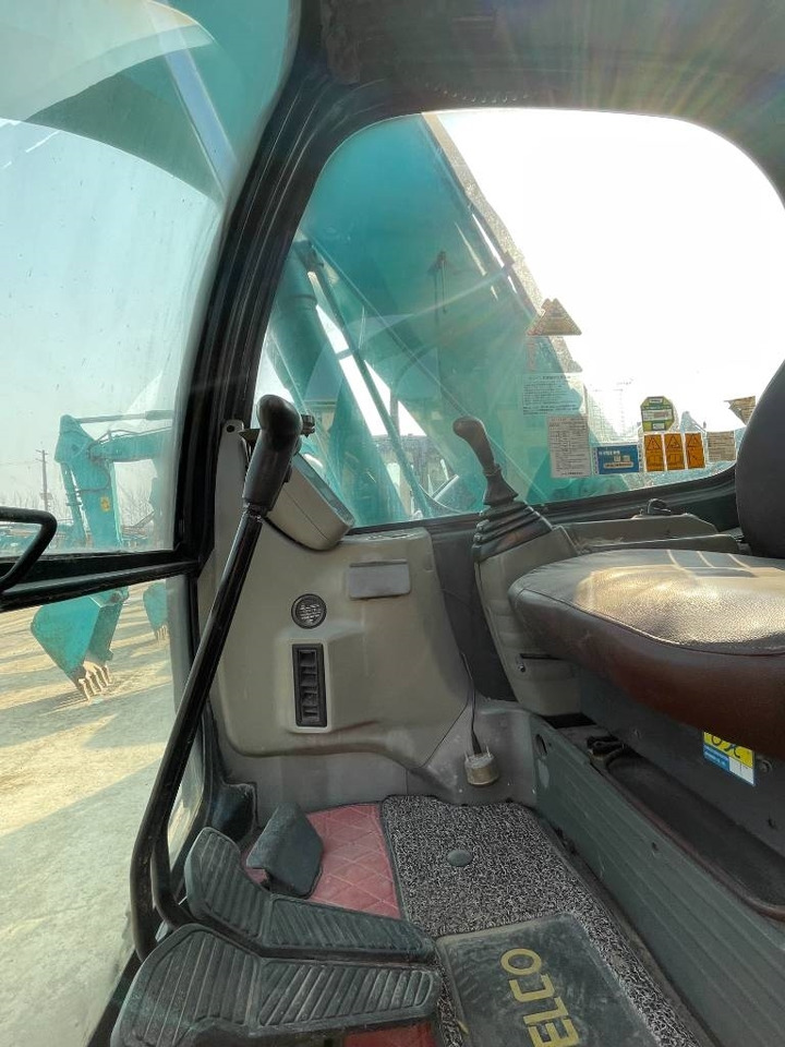 Kobelco 135 SRLC - מחפר סורק: תמונה 2 Kobelco 135 SRLC - מחפר סורק: תמונה 2