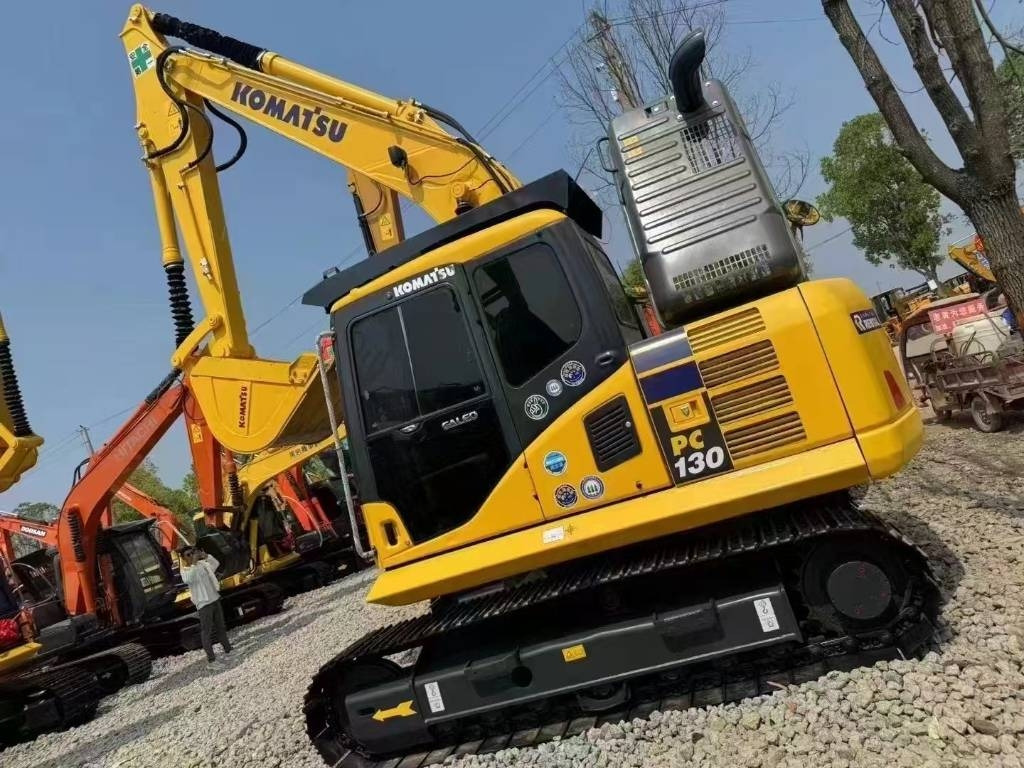 Komatsu PC 130 - מחפר סורק: תמונה 1 Komatsu PC 130 - מחפר סורק: תמונה 1