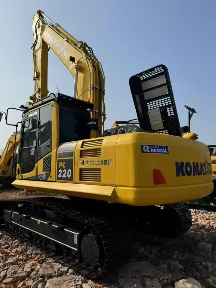Komatsu PC 220-8 - מחפר סורק: תמונה 1 Komatsu PC 220-8 - מחפר סורק: תמונה 1