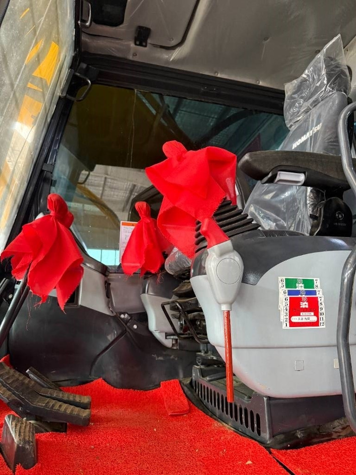 Komatsu PC 350 - מחפר סורק: תמונה 2 Komatsu PC 350 - מחפר סורק: תמונה 2