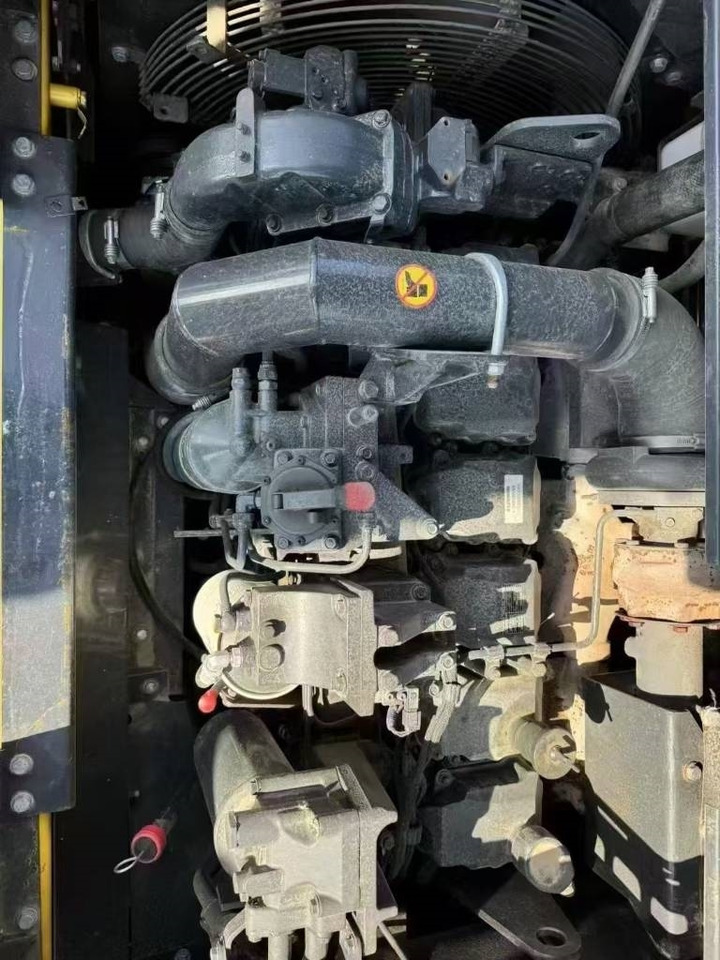 Komatsu PC 400-8 - מחפר סורק: תמונה 3 Komatsu PC 400-8 - מחפר סורק: תמונה 3