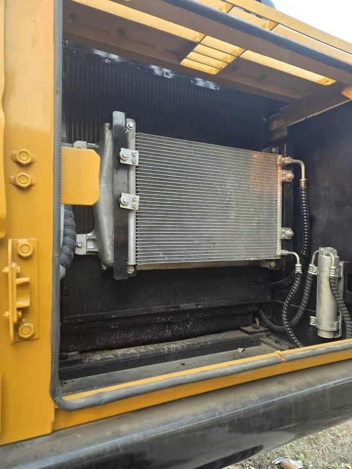 מחפר סורק Sany SY 235: תמונה 8