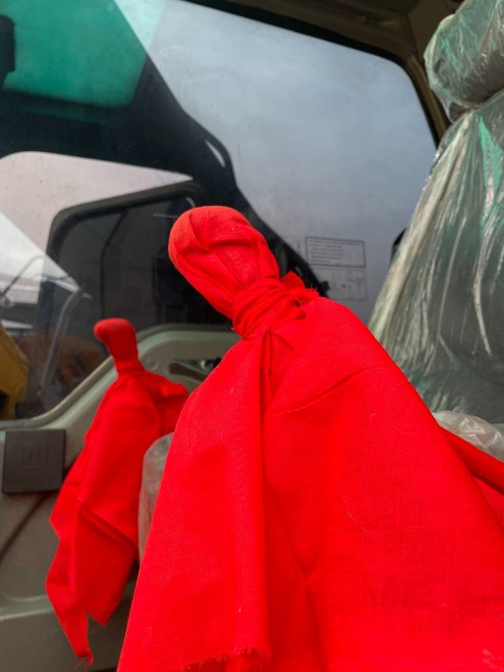 Volvo EC 240 - מחפר סורק: תמונה 3 Volvo EC 240 - מחפר סורק: תמונה 3