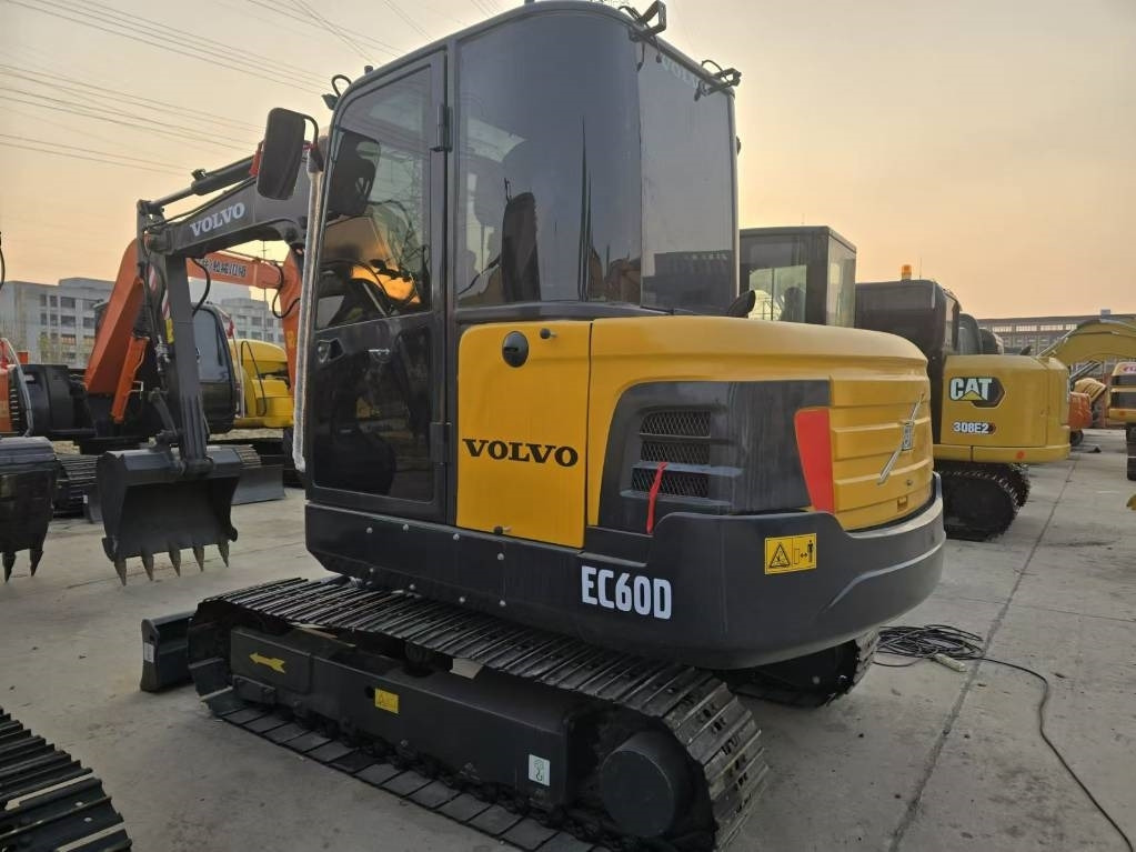 Volvo EC 60 - מחפר סורק: תמונה 3 Volvo EC 60 - מחפר סורק: תמונה 3