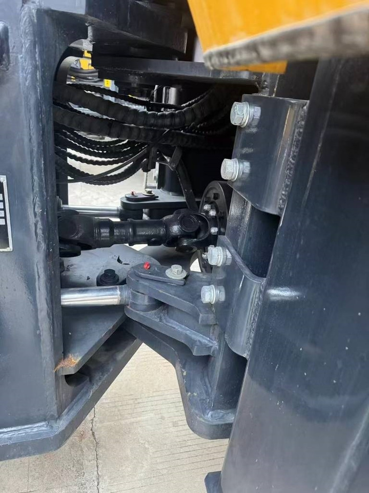 XCMG ZL 50 GN - מעמיס גלגלים: תמונה 3 XCMG ZL 50 GN - מעמיס גלגלים: תמונה 3
