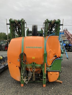 Amazone UF 1201 PREMIUM - מרסס מותקן על טרקטור: תמונה 1 Amazone UF 1201 PREMIUM - מרסס מותקן על טרקטור: תמונה 1