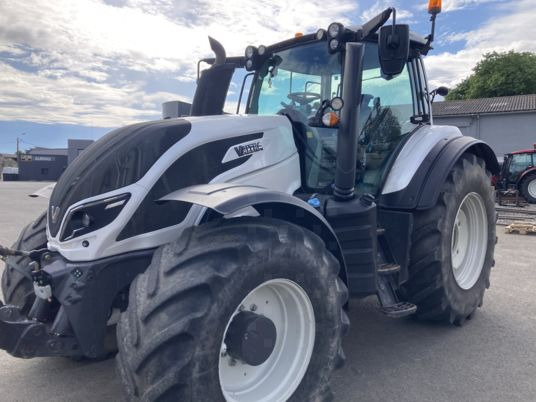 Valtra T214 DIRECT - טרקטור חקלאי: תמונה 1 Valtra T214 DIRECT - טרקטור חקלאי: תמונה 1