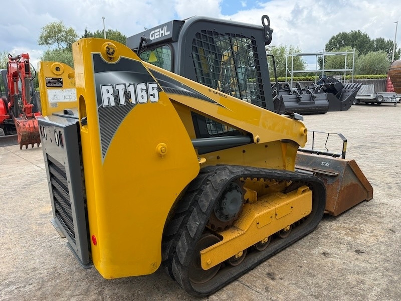 Gehl RT165 - מעמיס זוחל: תמונה 3 Gehl RT165 - מעמיס זוחל: תמונה 3