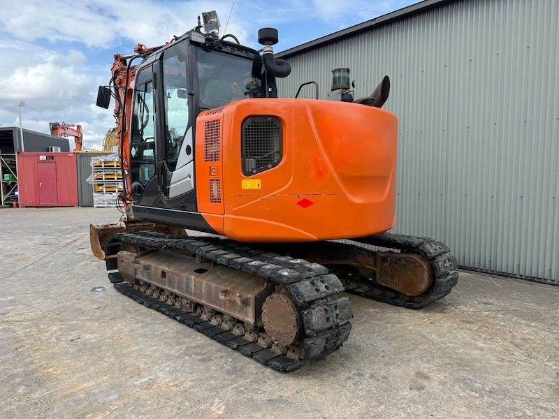 Hitachi ZX 135 US-5B - מחפר סורק: תמונה 2 Hitachi ZX 135 US-5B - מחפר סורק: תמונה 2