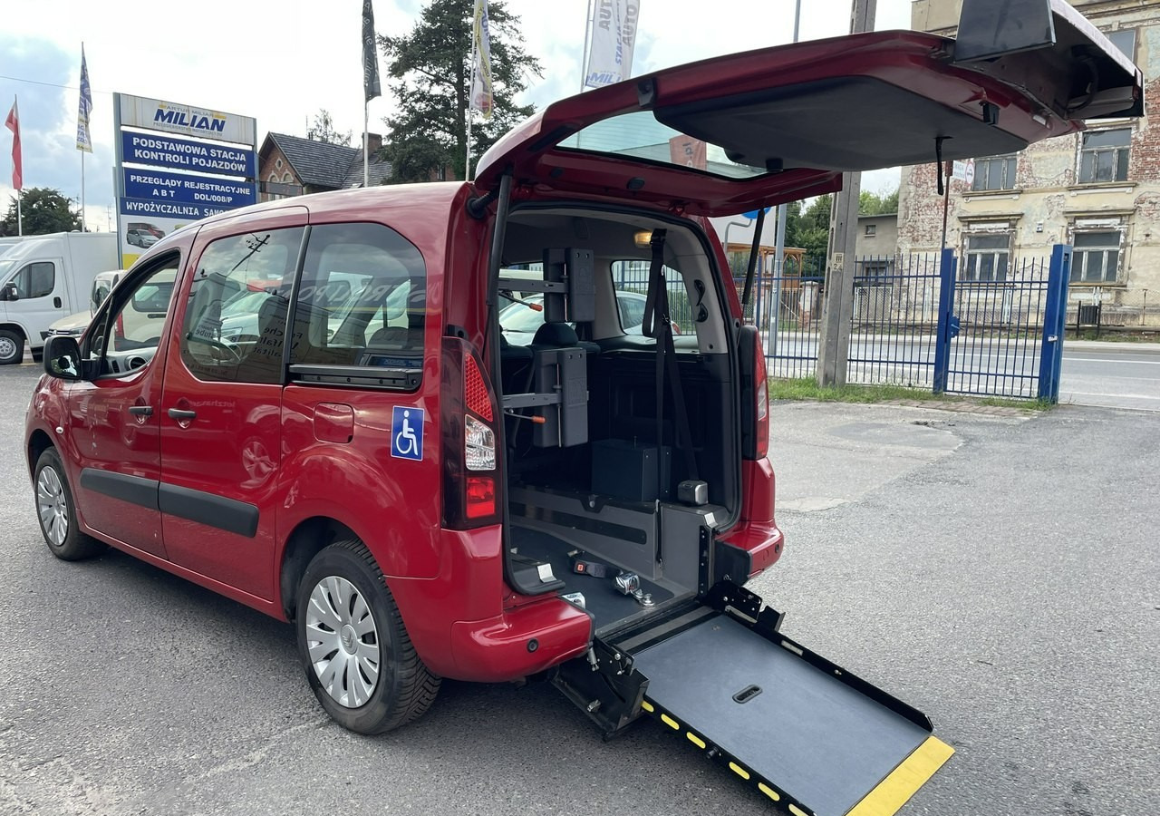 Citroen Berlingo II Berlingo 1.6 do przewozu Niepełnosprawnych inwalida rampa 2018 - מכונית: תמונה 2 Citroen Berlingo II Berlingo 1.6 do przewozu Niepełnosprawnych inwalida rampa 2018 - מכונית: תמונה 2