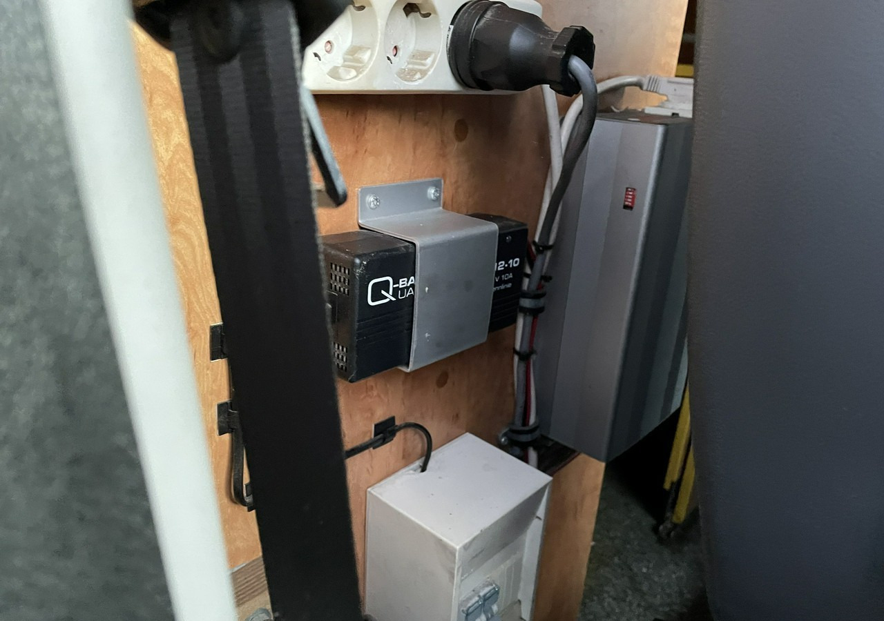 משאית ממכר Citroen Jumper Autosklep pieczywa Gastronomiczny Food Truck Foodtruck sklep bar 201: תמונה 12 משאית ממכר Citroen Jumper Autosklep pieczywa Gastronomiczny Food Truck Foodtruck sklep bar 201: תמונה 12