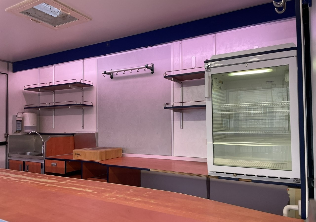 Fiat Ducato Autosklep wędlin Gastronomiczny Food Truck Foodtruck Sklep Borco 350 - משאית ממכר: תמונה 4 Fiat Ducato Autosklep wędlin Gastronomiczny Food Truck Foodtruck Sklep Borco 350 - משאית ממכר: תמונה 4