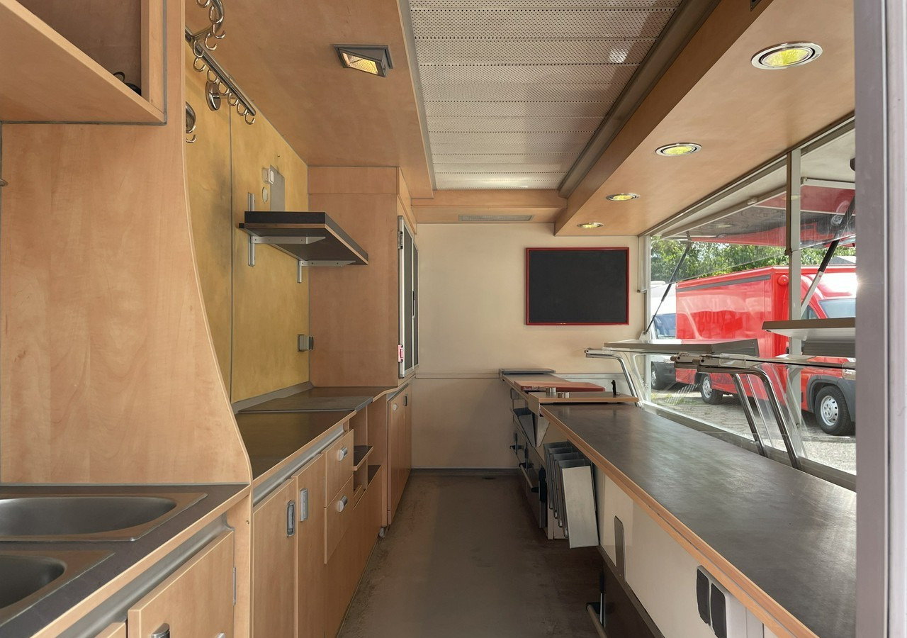 Fiat Ducato Autosklep wędlin Gastronomiczny Food Truck Foodtruck Sklep Borco - משאית ממכר: תמונה 3 Fiat Ducato Autosklep wędlin Gastronomiczny Food Truck Foodtruck Sklep Borco - משאית ממכר: תמונה 3