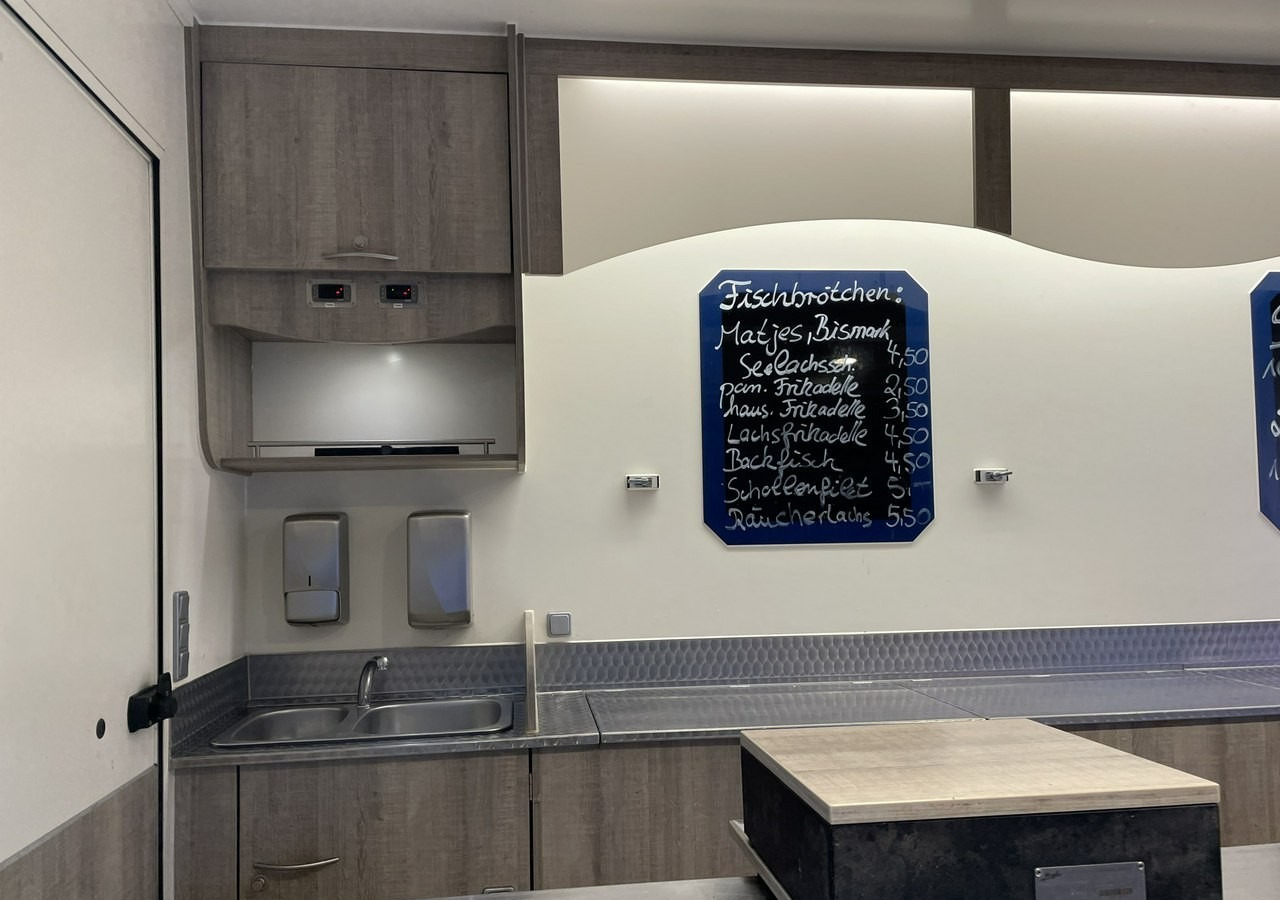 Fiat Ducato Autosklep wędlin Ryb Gastronomiczny Food Truck Foodtruck 116tkm 201 - משאית ממכר: תמונה 4 Fiat Ducato Autosklep wędlin Ryb Gastronomiczny Food Truck Foodtruck 116tkm 201 - משאית ממכר: תמונה 4