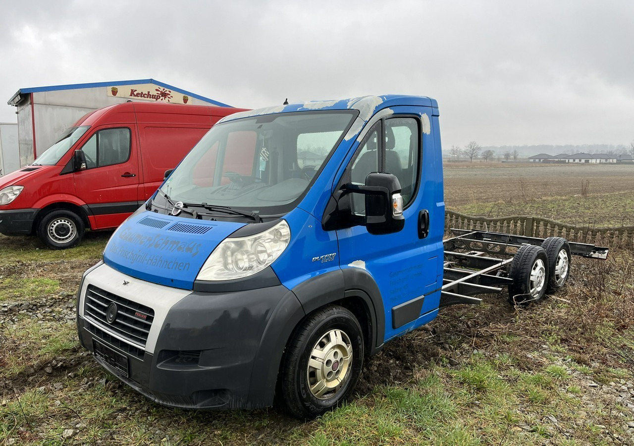 Fiat Ducato Ducato 3.0-160KM Rama pod zabudowę 2011,2009 - כלי רכב מסחרי: תמונה 1 Fiat Ducato Ducato 3.0-160KM Rama pod zabudowę 2011,2009 - כלי רכב מסחרי: תמונה 1