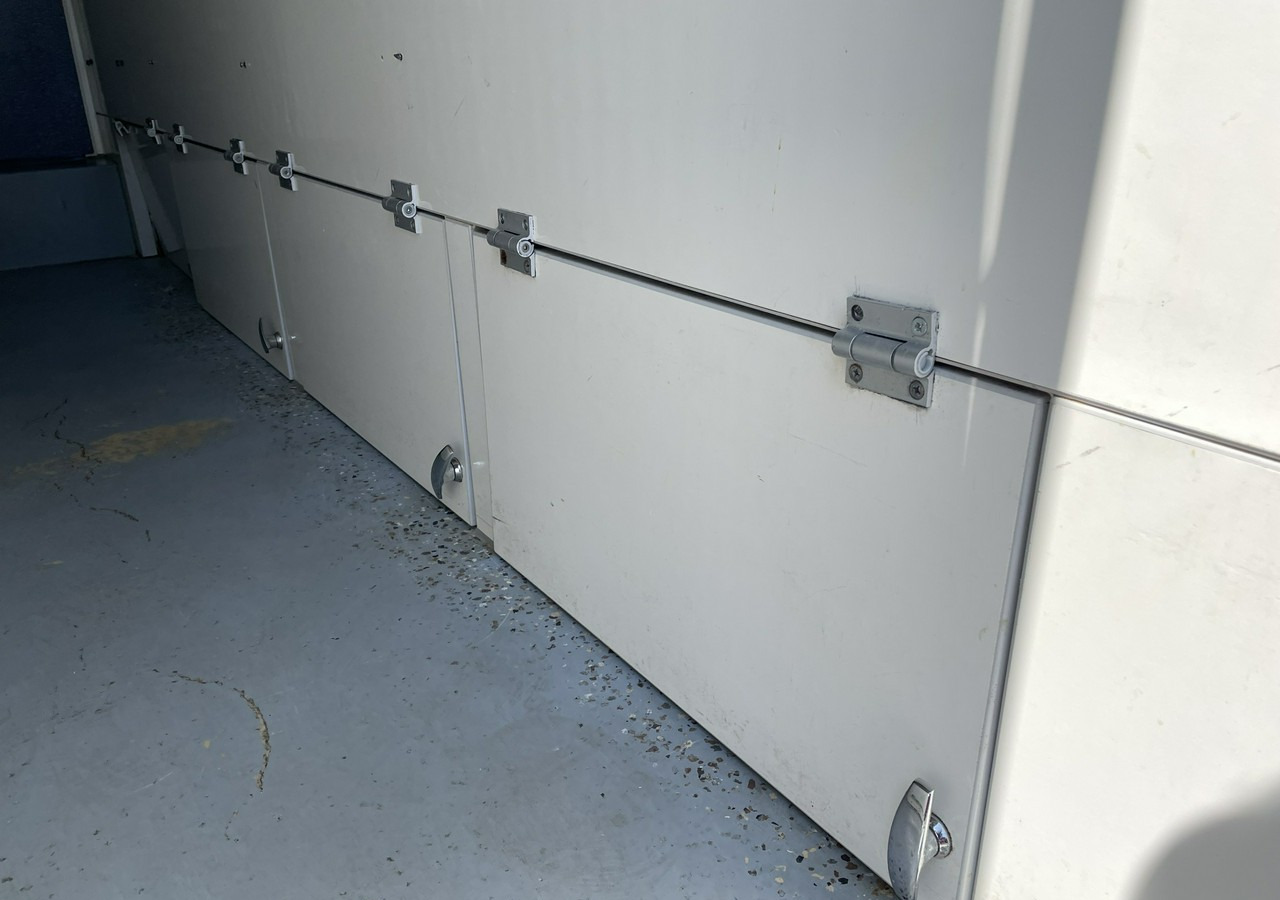 Fiat Ducato Ducato Autosklep wędlin Gastronomiczny Food Truck Foodtruck Sklep 20 - משאית ממכר: תמונה 4 Fiat Ducato Ducato Autosklep wędlin Gastronomiczny Food Truck Foodtruck Sklep 20 - משאית ממכר: תמונה 4