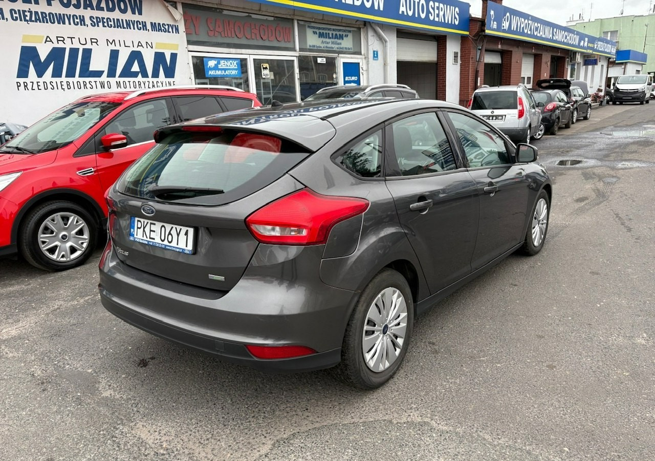 Ford Focus III Focus 1.0 EcoBoost Klima Salon PL 2015 - האצ'בק: תמונה 4 Ford Focus III Focus 1.0 EcoBoost Klima Salon PL 2015 - האצ'בק: תמונה 4