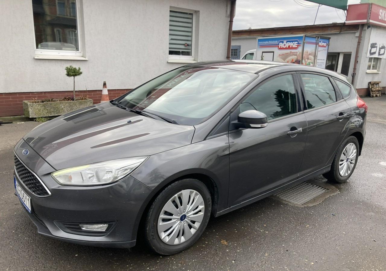 Ford Focus III Focus 1.0 EcoBoost Klima Salon PL 2015 - מכונית: תמונה 2 Ford Focus III Focus 1.0 EcoBoost Klima Salon PL 2015 - מכונית: תמונה 2