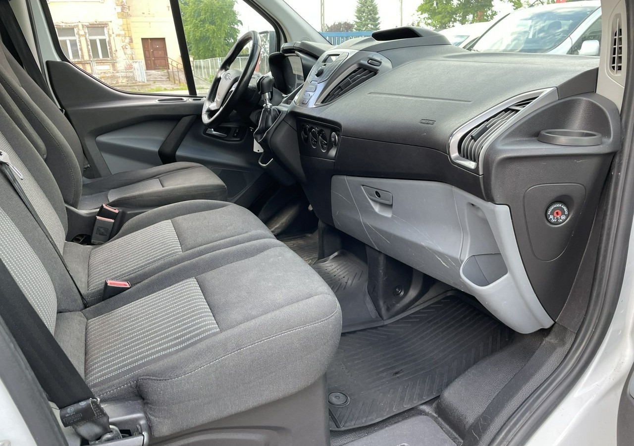 Ford Transit Transit Custom Transit Custom 2.0 Klima 153tkm Model 2018 - כלי רכב מסחרי עם לוח: תמונה 4 Ford Transit Transit Custom Transit Custom 2.0 Klima 153tkm Model 2018 - כלי רכב מסחרי עם לוח: תמונה 4