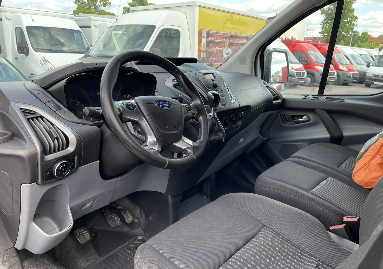 Ford Transit Transit Custom Transit Custom 2.0 Klima 153tkm Model 2018 - כלי רכב מסחרי עם לוח: תמונה 2 Ford Transit Transit Custom Transit Custom 2.0 Klima 153tkm Model 2018 - כלי רכב מסחרי עם לוח: תמונה 2