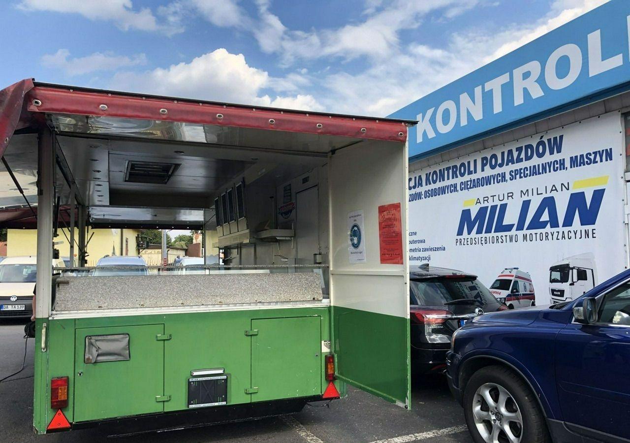 Inna Inny Autosklep Gastronomicznay Foodtruck sklep Food truck Gril imbis Borc - קרון נגרר לממכר: תמונה 4 Inna Inny Autosklep Gastronomicznay Foodtruck sklep Food truck Gril imbis Borc - קרון נגרר לממכר: תמונה 4