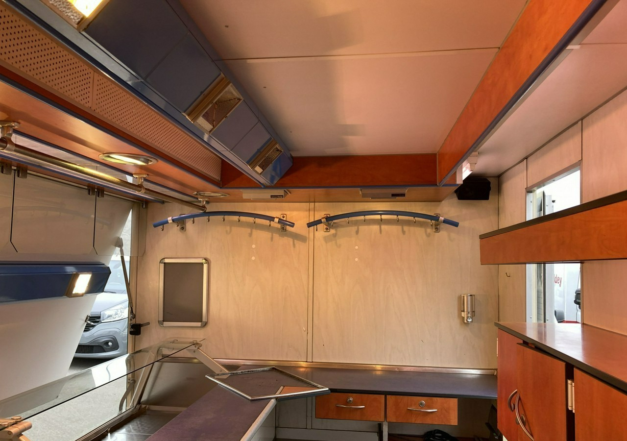 Inna Inny Autosklep wędlin Gastronomiczna food truck foodtruck sklep bar - קרון נגרר לממכר: תמונה 5 Inna Inny Autosklep wędlin Gastronomiczna food truck foodtruck sklep bar - קרון נגרר לממכר: תמונה 5