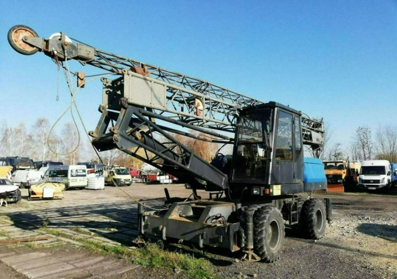 Inna Inny Dźwig Samojezdny Żuraw podnośnik SENNEBOGEN S612M 14m - עגורן נייד: תמונה 1 Inna Inny Dźwig Samojezdny Żuraw podnośnik SENNEBOGEN S612M 14m - עגורן נייד: תמונה 1