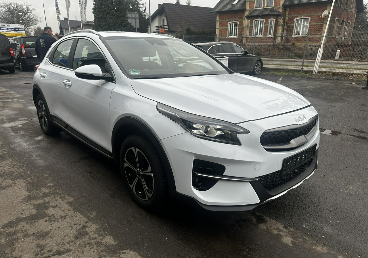 Kia Xceed 1.6 GDI Hybryda Plug-in 50 km na prądzie 2022 - האצ'בק: תמונה 1 Kia Xceed 1.6 GDI Hybryda Plug-in 50 km na prądzie 2022 - האצ'בק: תמונה 1