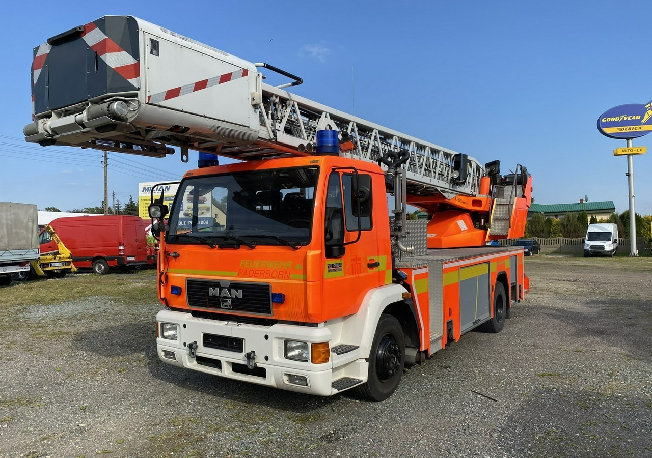 MAN Inny MAN MAN 15,264 Straż pożarna drabina Strażacka zwyżka 30metrów 1999 - משאית אש: תמונה 2 MAN Inny MAN MAN 15,264 Straż pożarna drabina Strażacka zwyżka 30metrów 1999 - משאית אש: תמונה 2