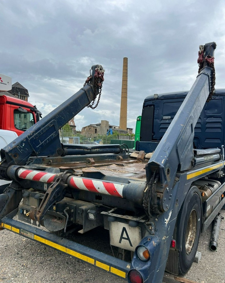 MAN Inny MAN Man TGX 18.400 Bramowiec hakowiec Meiler Model 2012 - משאית דילוג העמסה: תמונה 3 MAN Inny MAN Man TGX 18.400 Bramowiec hakowiec Meiler Model 2012 - משאית דילוג העמסה: תמונה 3