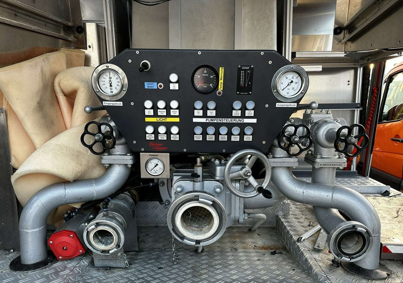 Mercedes-Benz Inny Mercedes-Benz Atego 918 Straż Pożarna 4X4 2006 - משאית אש: תמונה 2 Mercedes-Benz Inny Mercedes-Benz Atego 918 Straż Pożarna 4X4 2006 - משאית אש: תמונה 2