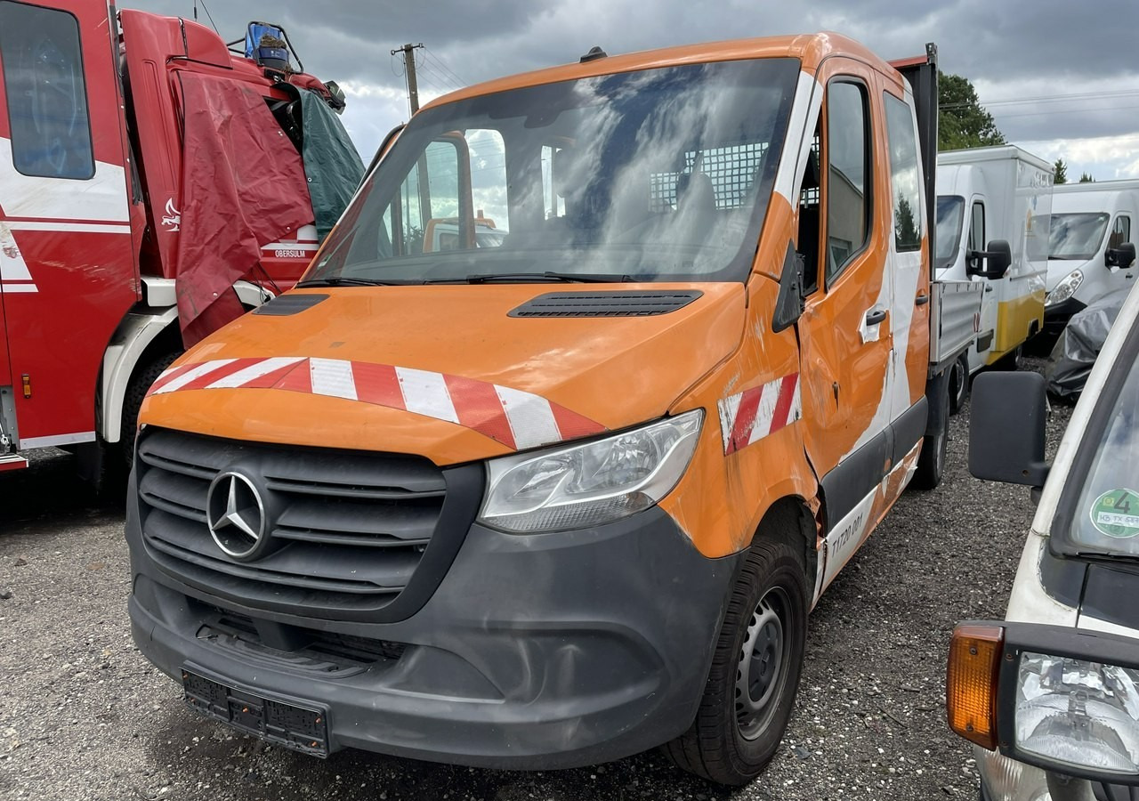 Mercedes-Benz Sprinter Sprinter 314 Dokka Brygadówka 7-oso doka Klim skrzynia rama Model 20 - כלי רכב מסחרי במיטה שטוחה, כלי רכב מסחרי קומבי: תמונה 1 Mercedes-Benz Sprinter Sprinter 314 Dokka Brygadówka 7-oso doka Klim skrzynia rama Model 20 - כלי רכב מסחרי במיטה שטוחה, כלי רכב מסחרי קומבי: תמונה 1