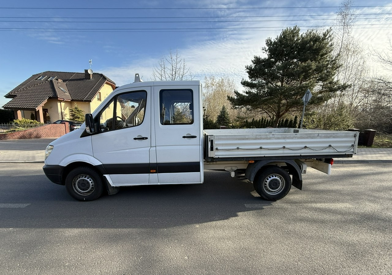 Mercedes-Benz Sprinter Sprinter 315 CDI dokka doka Brygadówka skrzynia 2007 - כלי רכב מסחרי במיטה שטוחה, כלי רכב מסחרי קומבי: תמונה 5 Mercedes-Benz Sprinter Sprinter 315 CDI dokka doka Brygadówka skrzynia 2007 - כלי רכב מסחרי במיטה שטוחה, כלי רכב מסחרי קומבי: תמונה 5