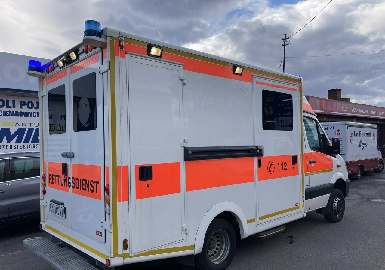 Mercedes-Benz Sprinter Sprinter 519 Karetka 4X4 Ambulans MODEL 2017 - אמבולנס: תמונה 5 Mercedes-Benz Sprinter Sprinter 519 Karetka 4X4 Ambulans MODEL 2017 - אמבולנס: תמונה 5