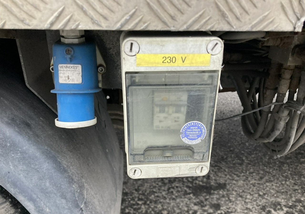 פלטפורמה אווירית מותקנת על משאית Nissan Cabstar Cabstar Canter Zwyżka Podnośnik koszowy 14.5 m 63tkm 2014r: תמונה 13