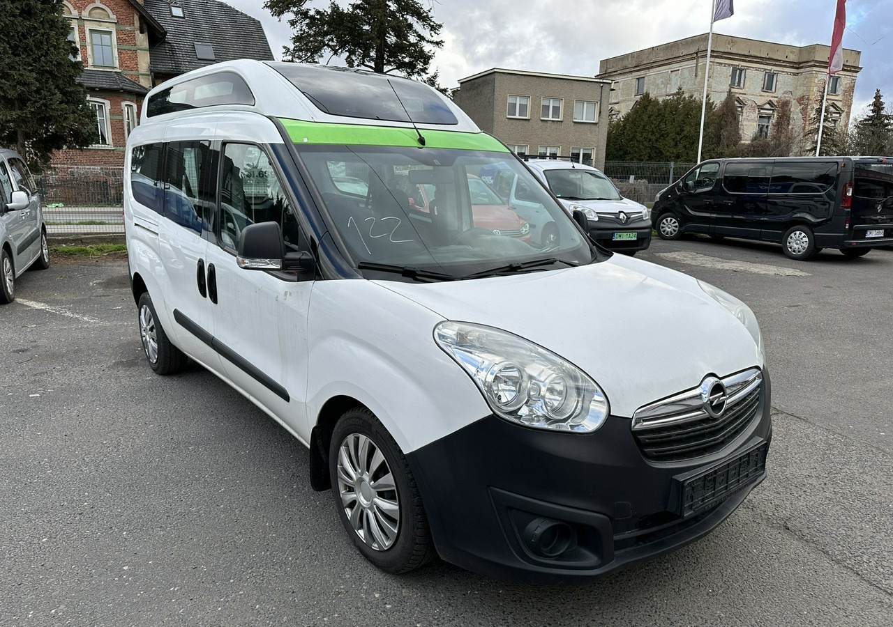 Opel Combo III 2.0CDTI Maxi Panorama Klima Kamera Webasto 2016 - מכונית: תמונה 2 Opel Combo III 2.0CDTI Maxi Panorama Klima Kamera Webasto 2016 - מכונית: תמונה 2