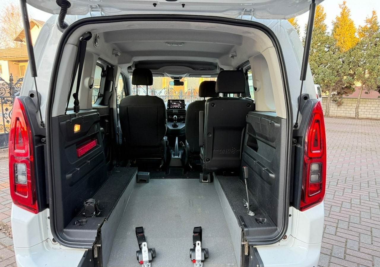 Opel Combo IV Combo Life Combo do przewozu Niepełnosprawnych inwalida rampa Model 2021 - מכונית: תמונה 4 Opel Combo IV Combo Life Combo do przewozu Niepełnosprawnych inwalida rampa Model 2021 - מכונית: תמונה 4