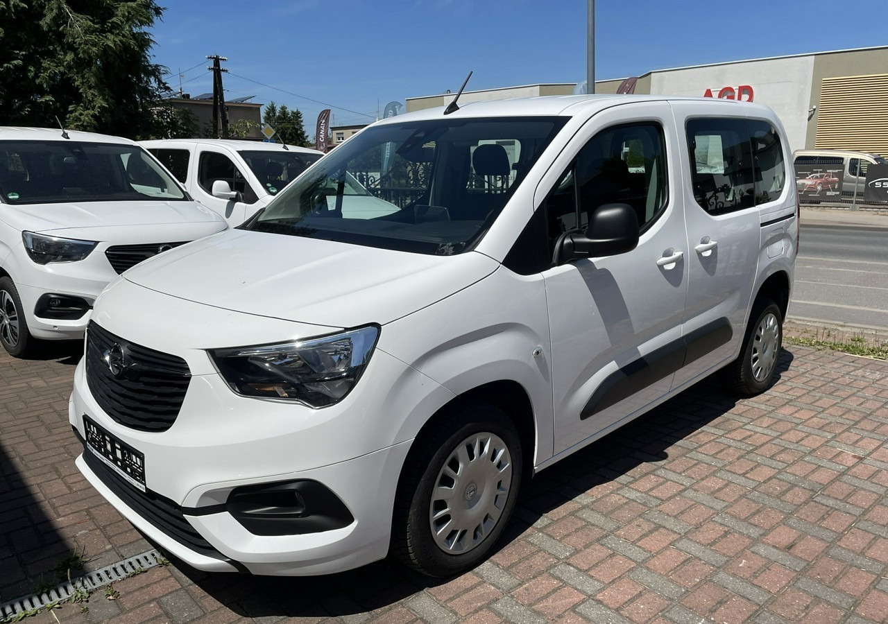 Opel Combo IV Opel Combo Life Niepełnosprawnych inwalida Rampa 32105 km Model 2022 - מכונית: תמונה 2 Opel Combo IV Opel Combo Life Niepełnosprawnych inwalida Rampa 32105 km Model 2022 - מכונית: תמונה 2