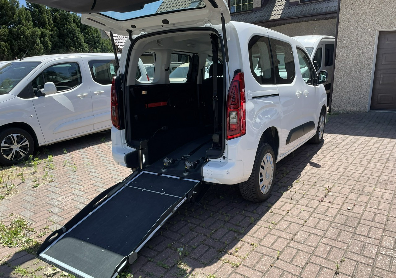 Opel Combo IV Opel Combo Life Niepełnosprawnych inwalida Rampa 32105 km Model 2022 - מכונית: תמונה 3 Opel Combo IV Opel Combo Life Niepełnosprawnych inwalida Rampa 32105 km Model 2022 - מכונית: תמונה 3