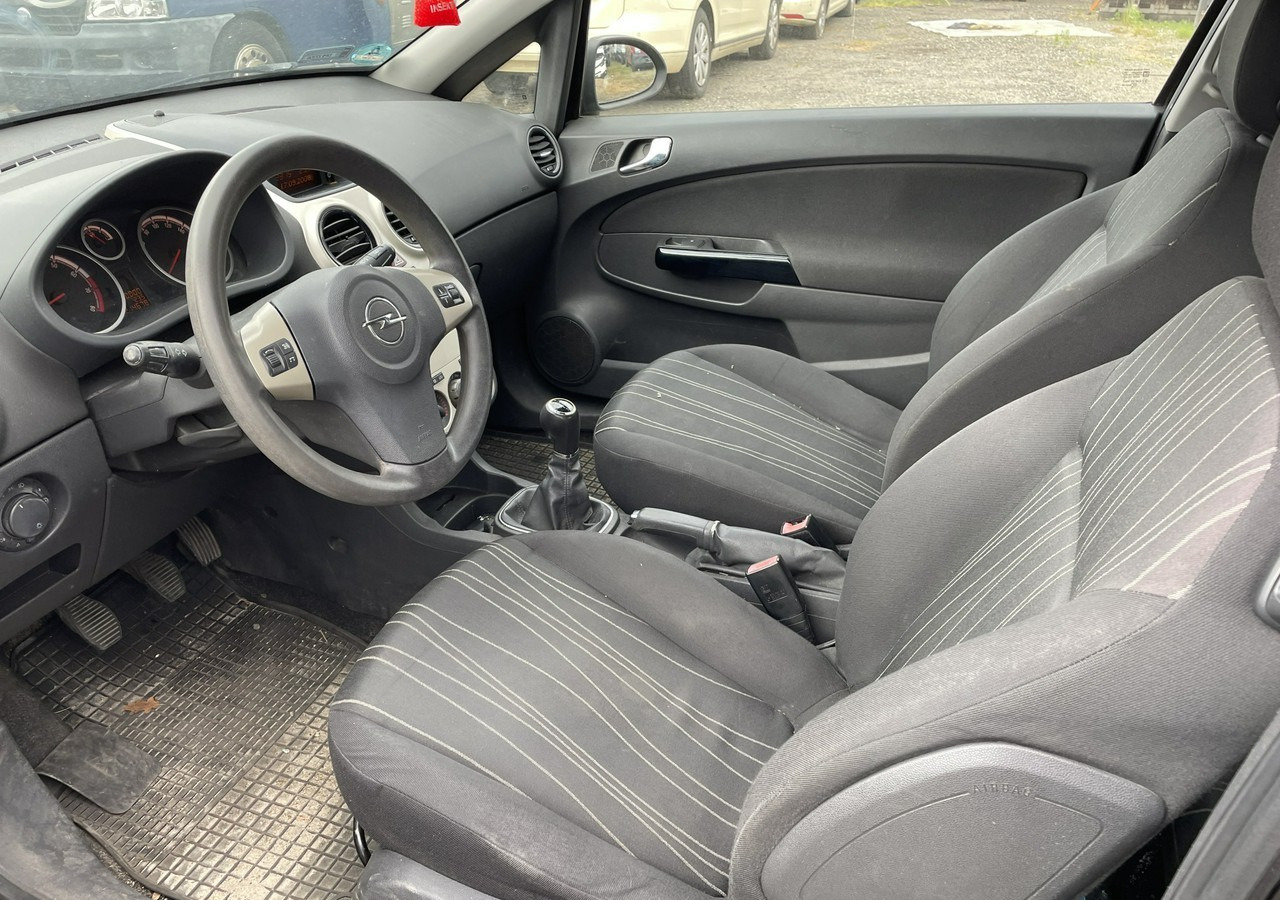 Opel Corsa D Opel Corsa 1,2-16V 80KM Klima 2008 - האצ'בק: תמונה 3 Opel Corsa D Opel Corsa 1,2-16V 80KM Klima 2008 - האצ'בק: תמונה 3