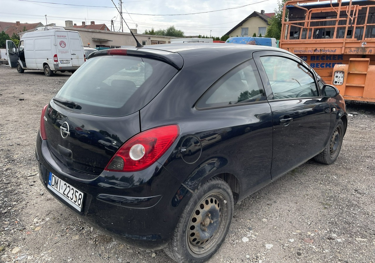 Opel Corsa D Opel Corsa 1,2-16V 80KM Klima 2008 - האצ'בק: תמונה 5 Opel Corsa D Opel Corsa 1,2-16V 80KM Klima 2008 - האצ'בק: תמונה 5