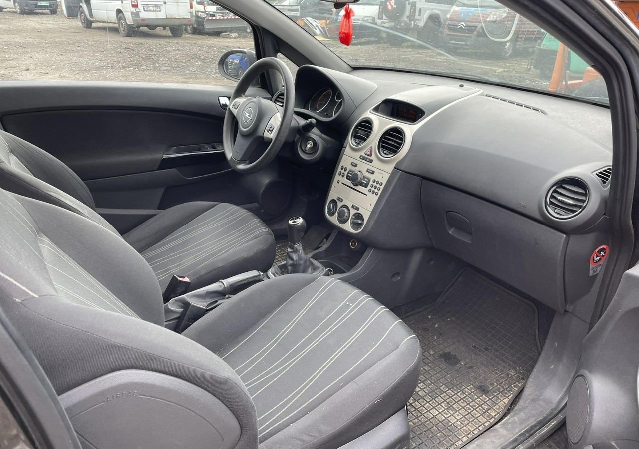 Opel Corsa D Opel Corsa 1,2-16V 80KM Klima 2008 - האצ'בק: תמונה 2 Opel Corsa D Opel Corsa 1,2-16V 80KM Klima 2008 - האצ'בק: תמונה 2