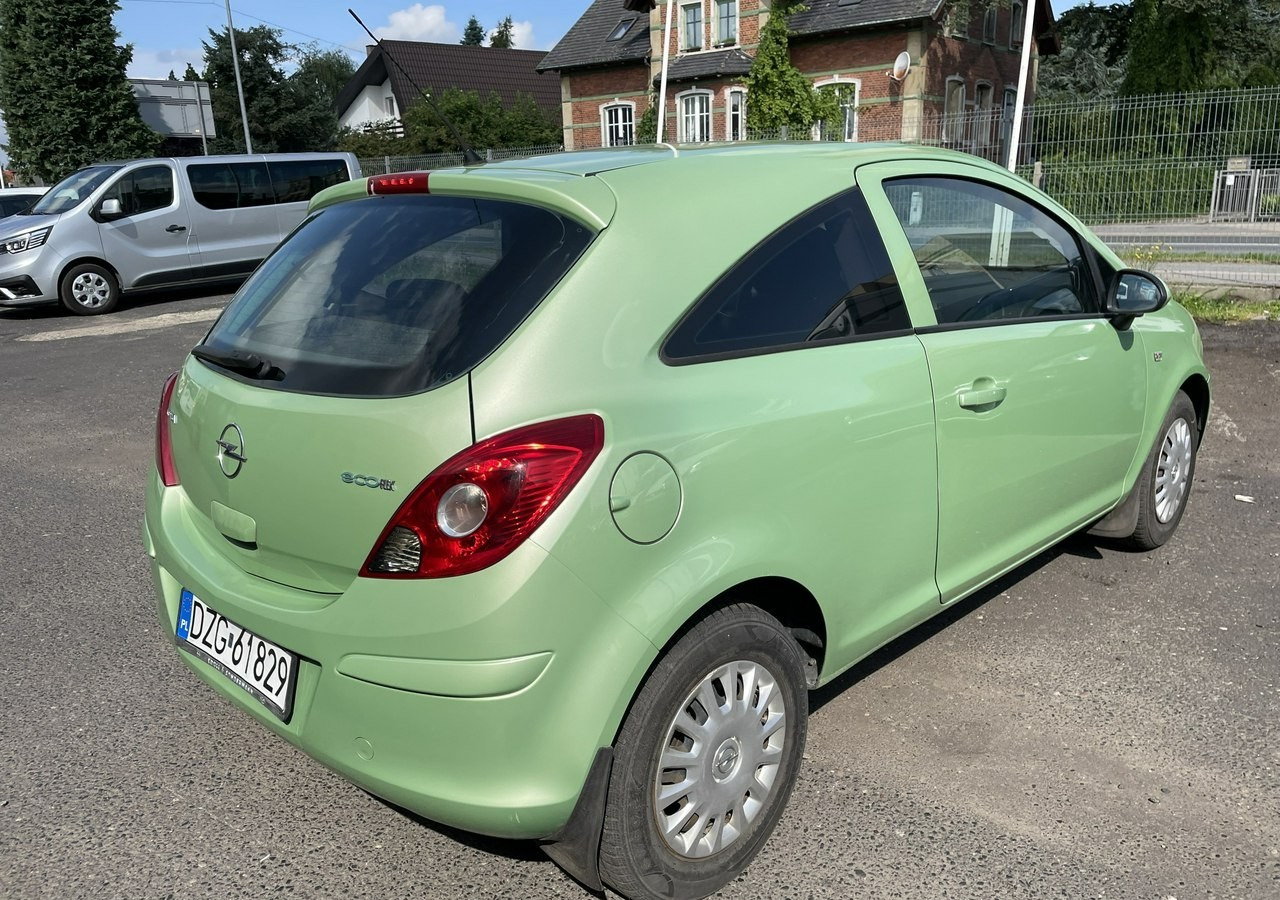 Opel Corsa D Opel Corsa 1,2-16V Klima Salon PL Bagażnik na Rowery Model 2010 - האצ'בק: תמונה 4 Opel Corsa D Opel Corsa 1,2-16V Klima Salon PL Bagażnik na Rowery Model 2010 - האצ'בק: תמונה 4