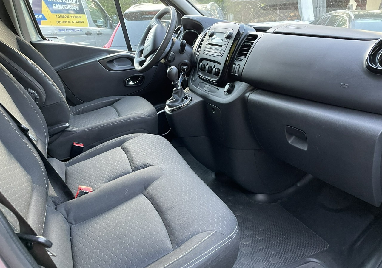 Opel Vivaro III Opel Vivaro 1.6-125KM Long 2x Klima Model 2019 - מכונית: תמונה 4 Opel Vivaro III Opel Vivaro 1.6-125KM Long 2x Klima Model 2019 - מכונית: תמונה 4