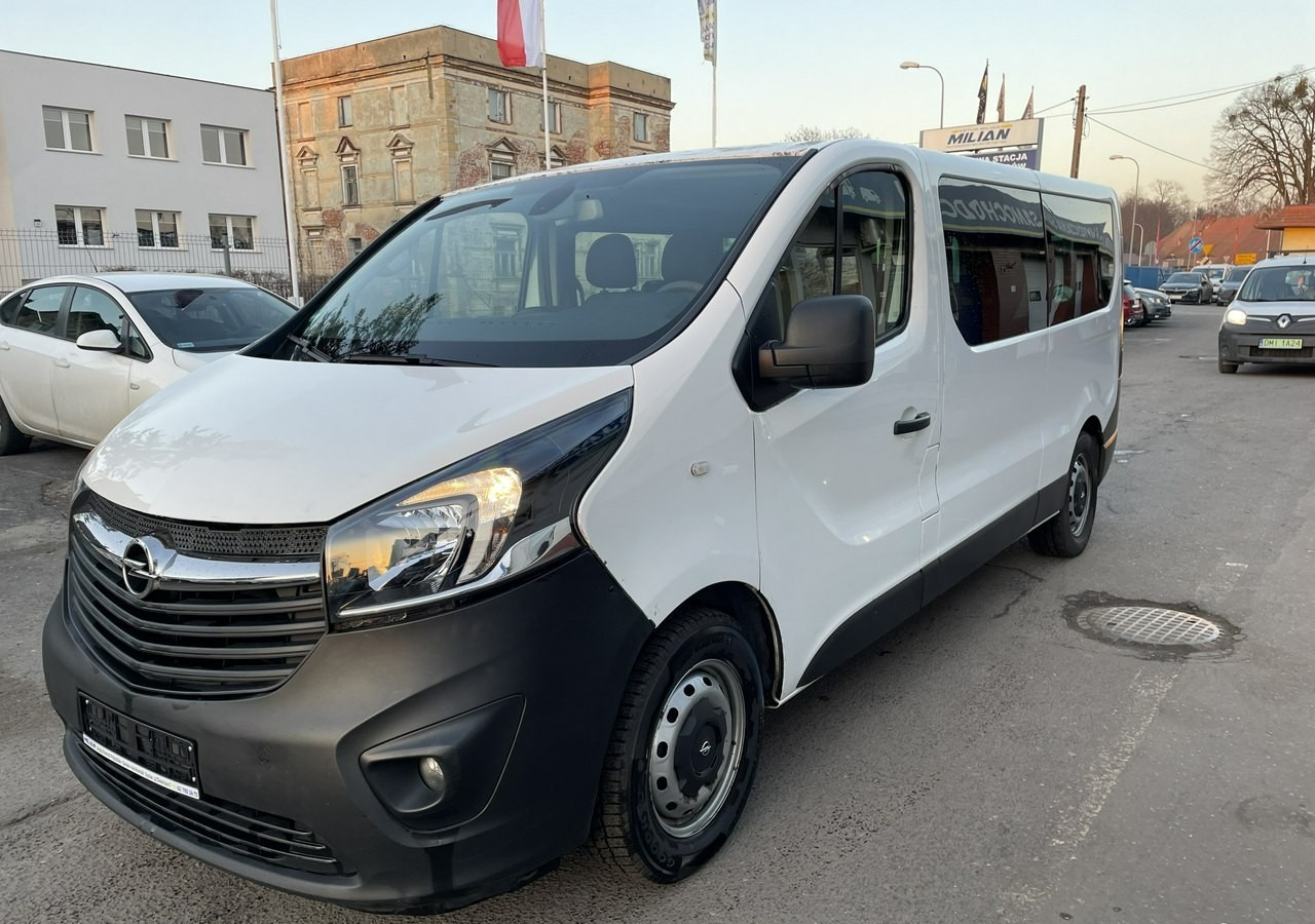 Opel Vivaro Opel Vivaro dla Niepełnosprawnych inwalida Rampa Model 2019 - מכונית: תמונה 2 Opel Vivaro Opel Vivaro dla Niepełnosprawnych inwalida Rampa Model 2019 - מכונית: תמונה 2