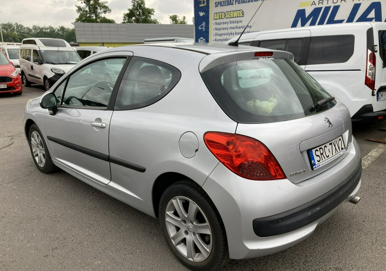 Peugeot 207 Peugeot 207 1.6HDI-16V Klima 2007 - האצ'בק: תמונה 4 Peugeot 207 Peugeot 207 1.6HDI-16V Klima 2007 - האצ'בק: תמונה 4