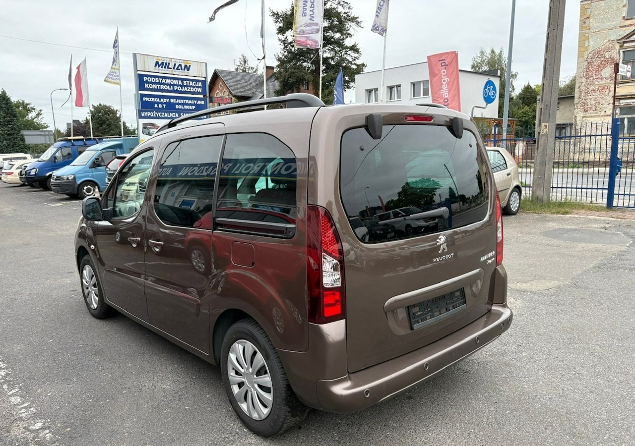 Peugeot Partner II Peugeot Partner Tepee 100 Family Model 2013 - רכב סטיישן: תמונה 5 Peugeot Partner II Peugeot Partner Tepee 100 Family Model 2013 - רכב סטיישן: תמונה 5