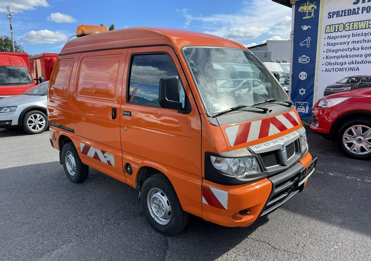 Piaggio Piaggio Porter Furgon 39348km 2x boczne drzwi 2012 - כלי רכב מסחרי עם לוח: תמונה 1 Piaggio Piaggio Porter Furgon 39348km 2x boczne drzwi 2012 - כלי רכב מסחרי עם לוח: תמונה 1